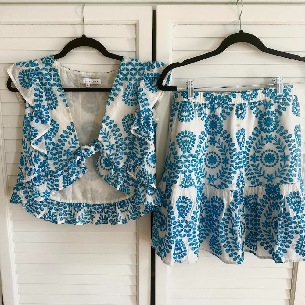 Endless Rose Eyelet Set